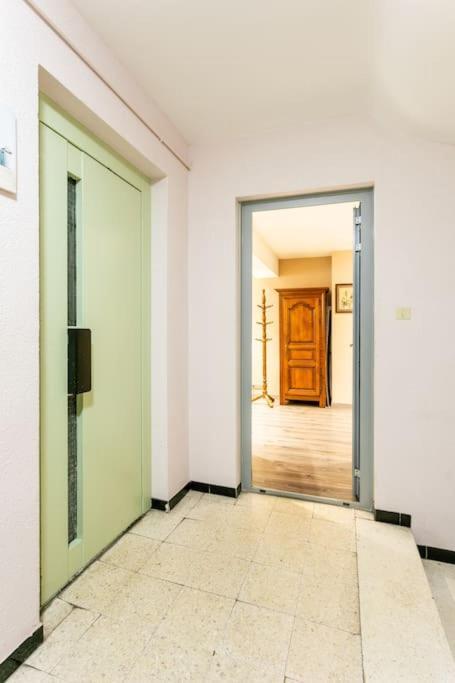 Appartement T4 Centre Ville Sete Tout Confort 3 Chambres Екстериор снимка