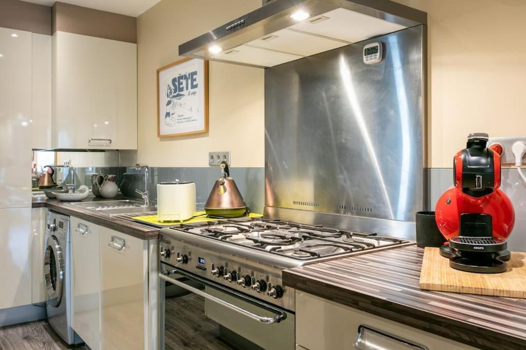 Appartement T4 Centre Ville Sete Tout Confort 3 Chambres Екстериор снимка